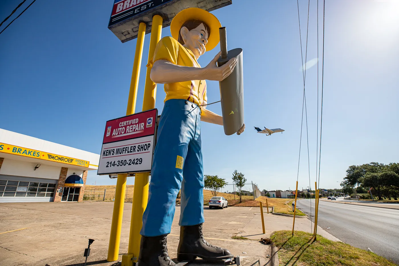 Happy Halfwit Muffler Man in Dallas, Texas