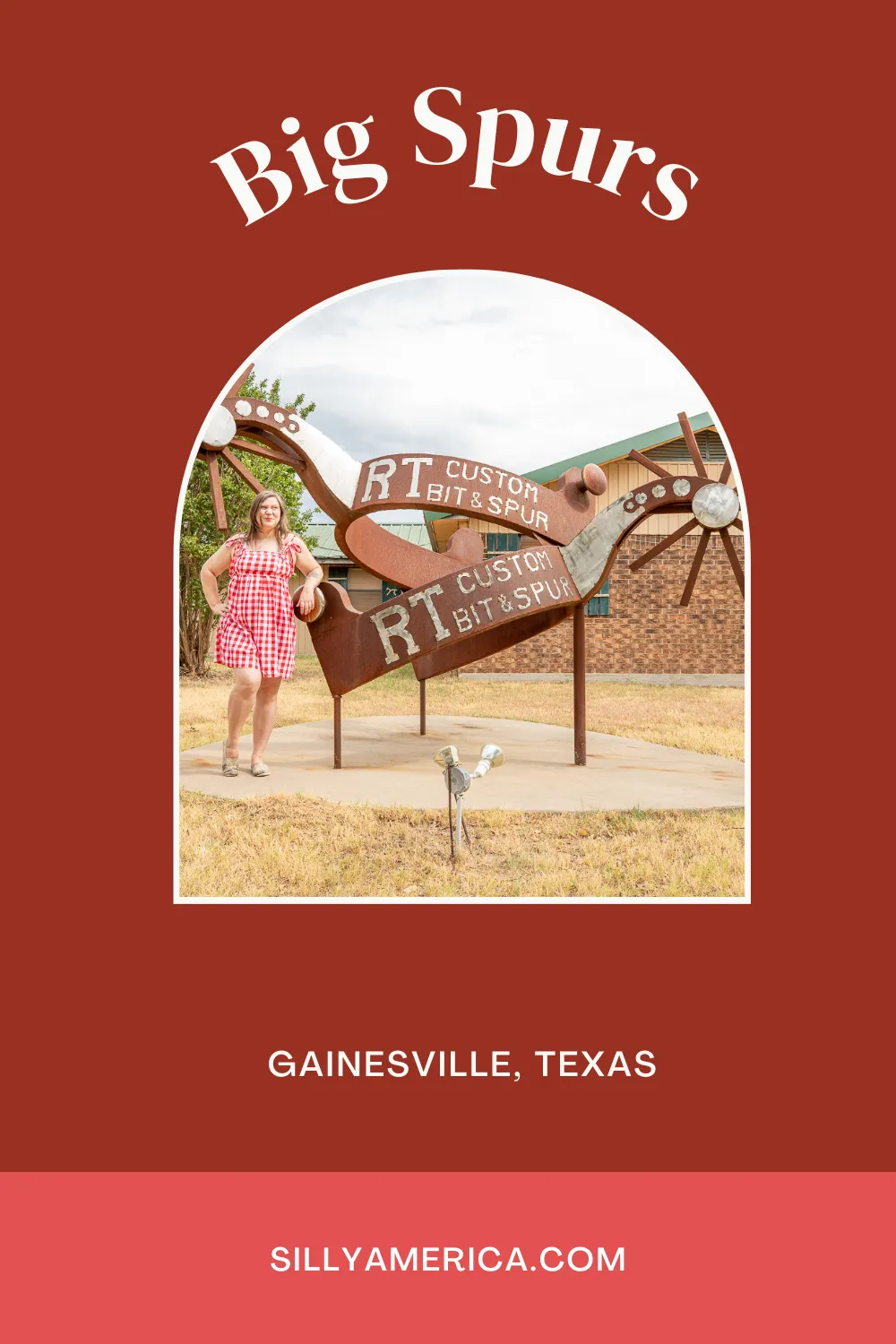 Take a SPUR of the moment day trip from Dallas and stop at this Texas roadside attraction: the Big Spurs in Gainesville, Texas. Located in a front yard, the big spurs advertise the business RT Custom Bit & Spur — and they actually spin! #Texas #TexasRoadTrip #RoadTripStop #RoadsideAttraction #RoadsideAttractions #TexasRoadsideAttraction