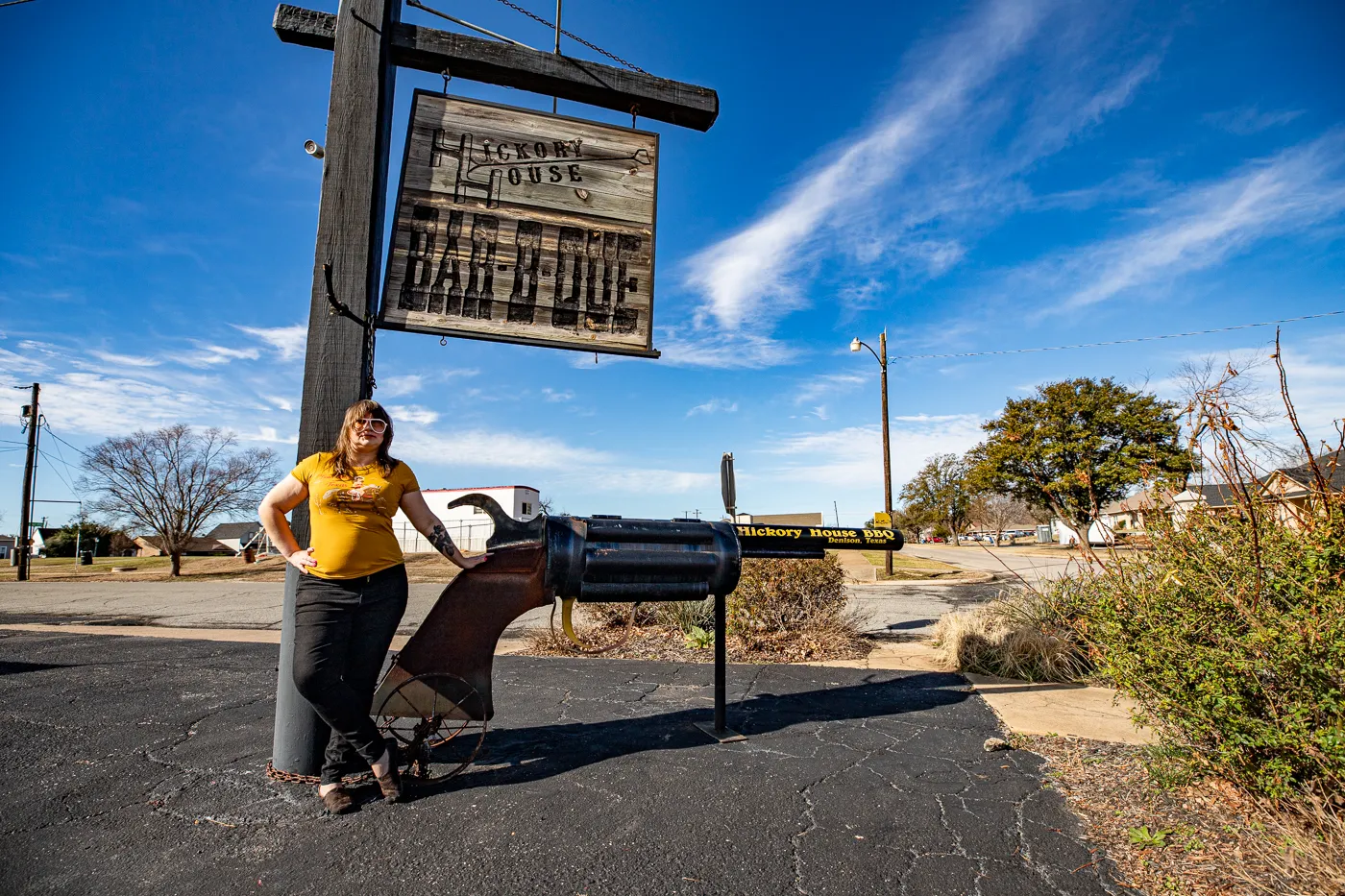 Big BBQ Six-Shooter in Denison, Texas - Roadside Attraction at Hickory House Barbecue