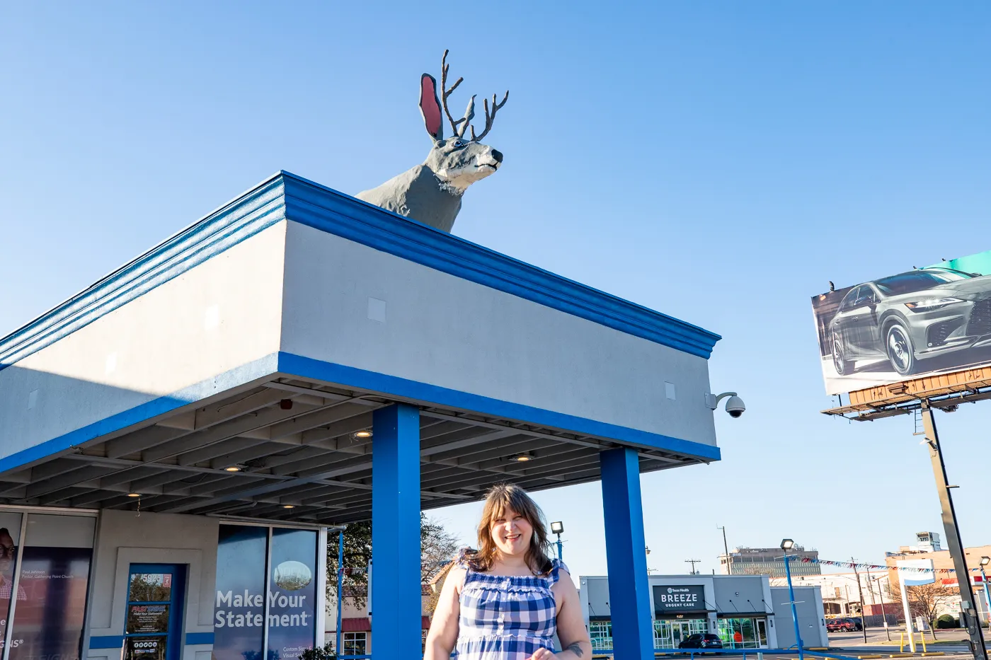 Big Jackalope on a Roof in Fort Worth, Texas Roadside Attraction