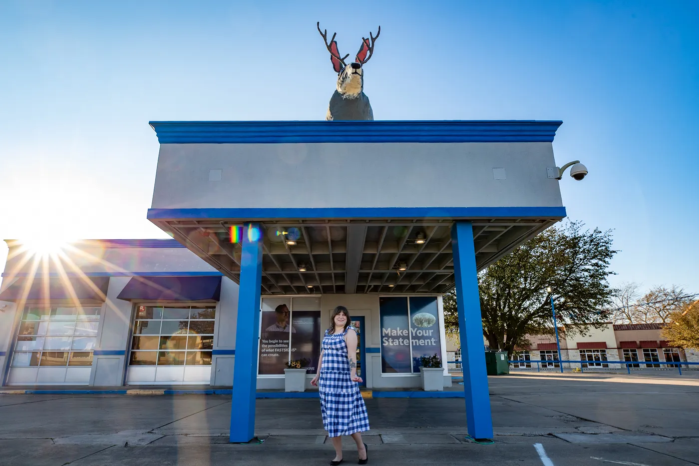 Big Jackalope on a Roof in Fort Worth, Texas Roadside Attraction