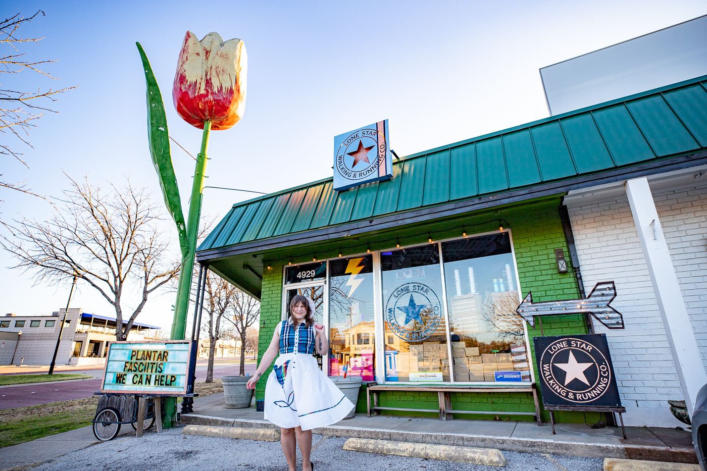 Giant Tulip in Fort Worth, Texas roadside attraction