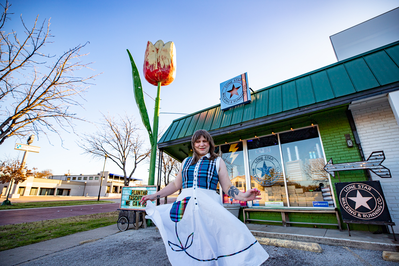 Giant Tulip in Fort Worth, Texas roadside attraction