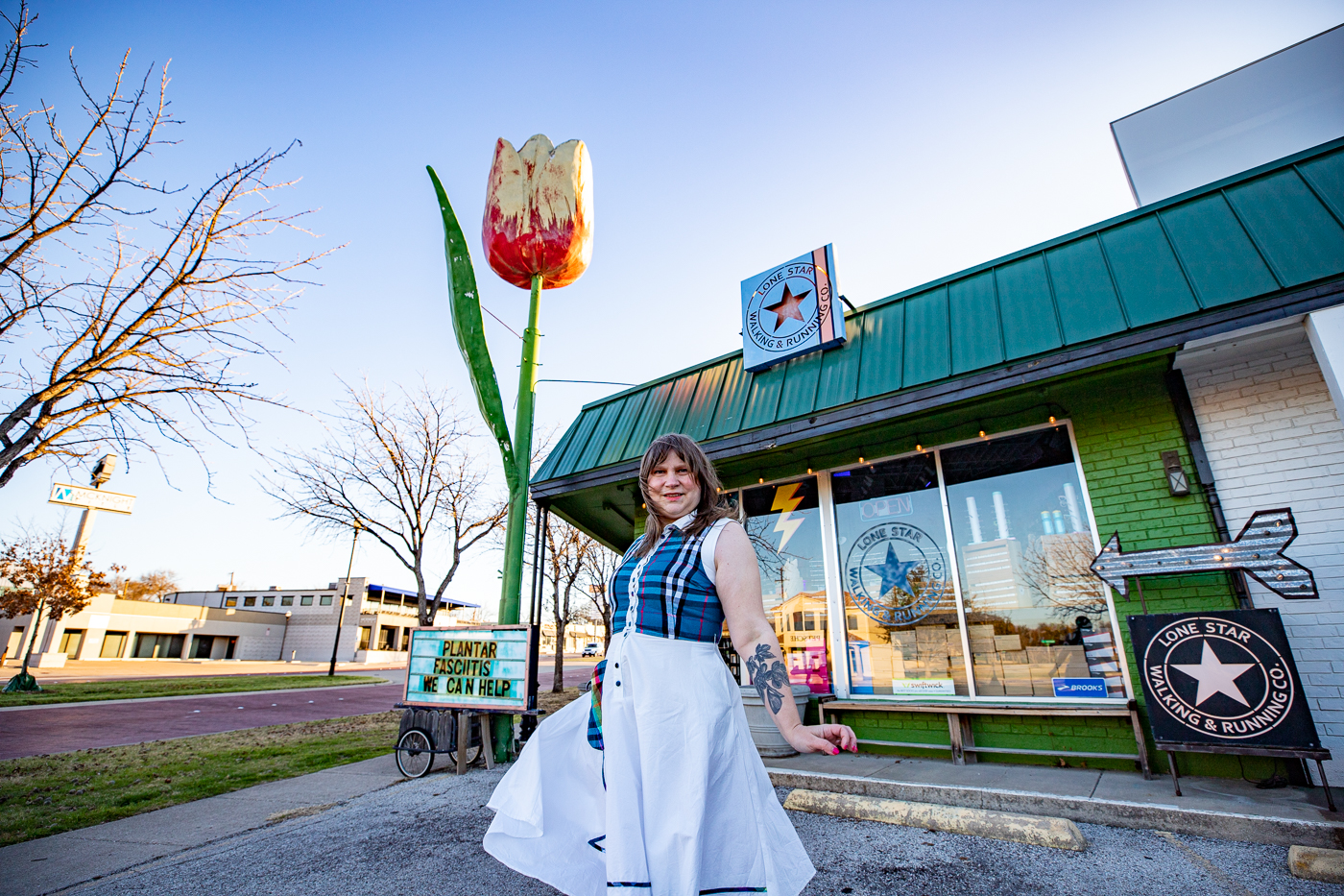 Giant Tulip in Fort Worth, Texas roadside attraction