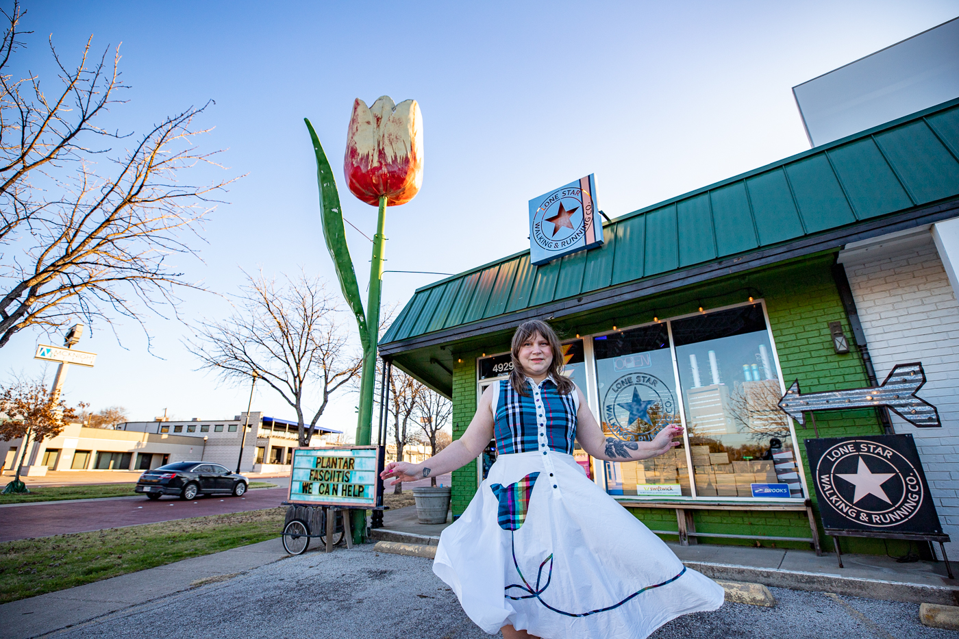 Giant Tulip in Fort Worth, Texas roadside attraction