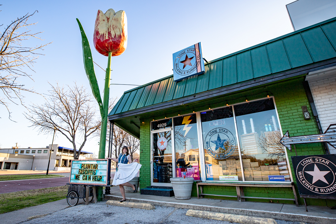 Giant Tulip in Fort Worth, Texas roadside attraction