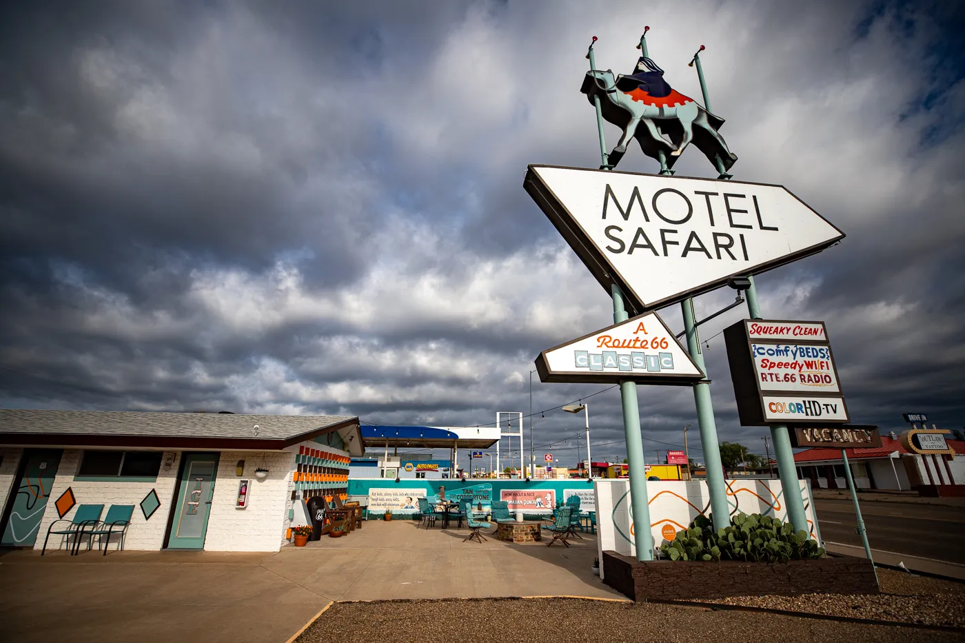 Retro Googie Motel Sign with a camel at Motel Safari in Tucumcari, New Mexico (Route 66 Motel)