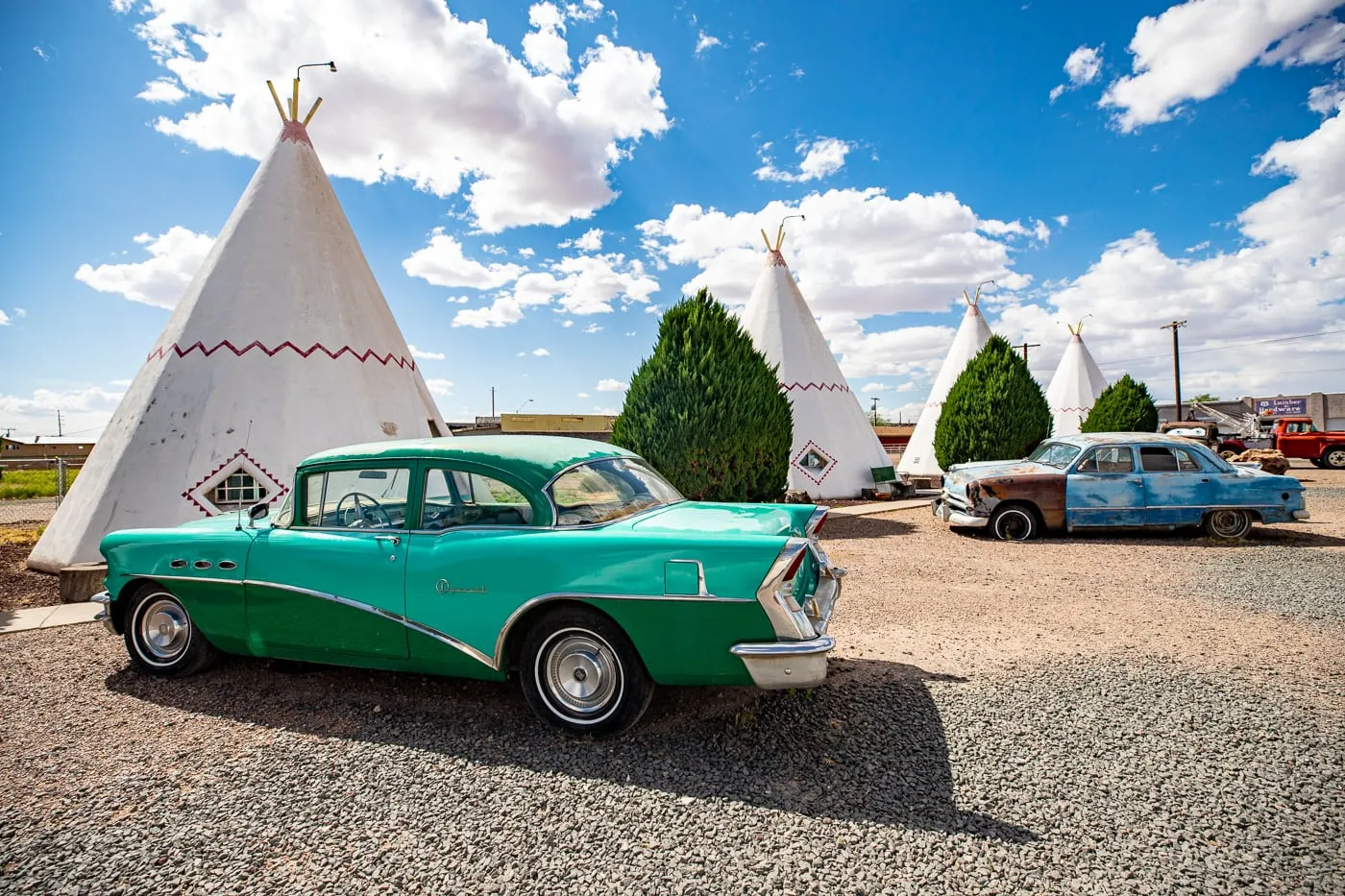 Vintage Cars at Wigwam Motel in Holbrook, Arizona - Route 66 Motel - Wigwam Village Motel #6