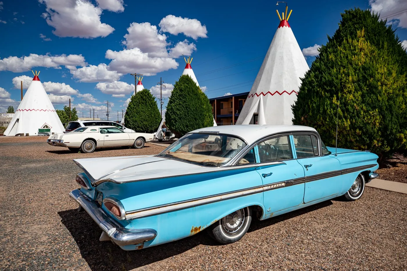 Vintage Cars at Wigwam Motel in Holbrook, Arizona - Route 66 Motel - Wigwam Village Motel #6