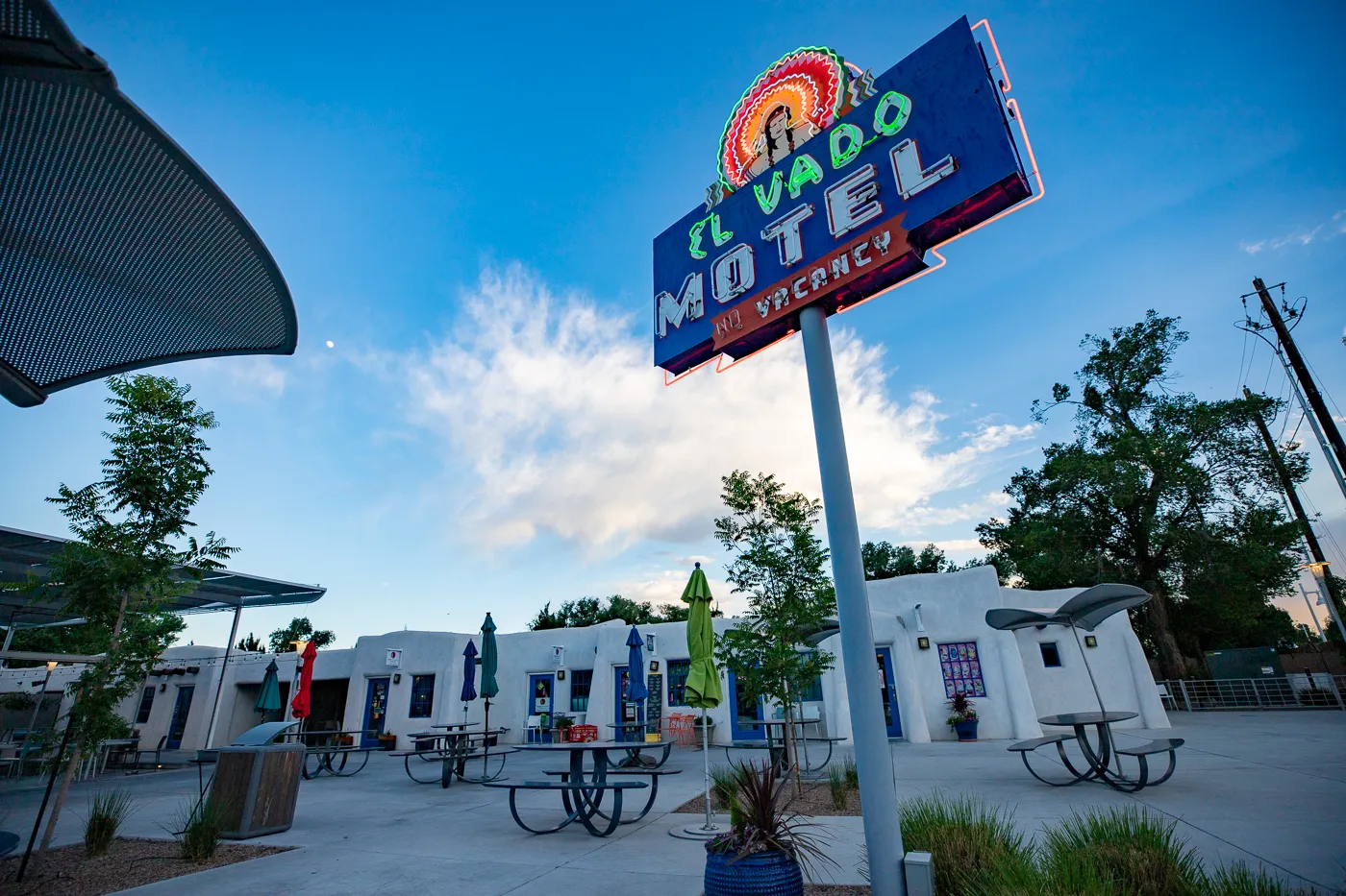 Vintage neon motel sign at El Vado Motel in Albuquerque, New Mexico (Route 66 Motel)