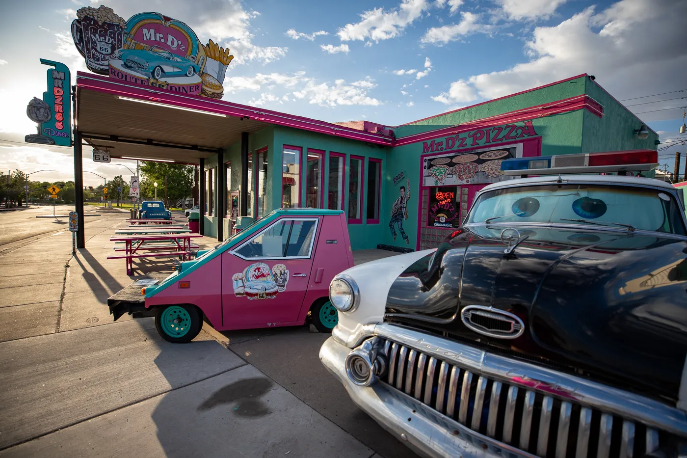 Mr D'z Route 66 Diner in Kingman, Arizona - Silly America