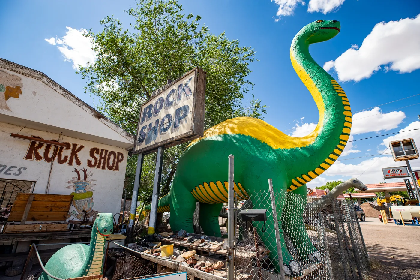 Rainbow Rock Shop Dinosaurs in Holbrook, Arizona Route 66 Roadside Attraction