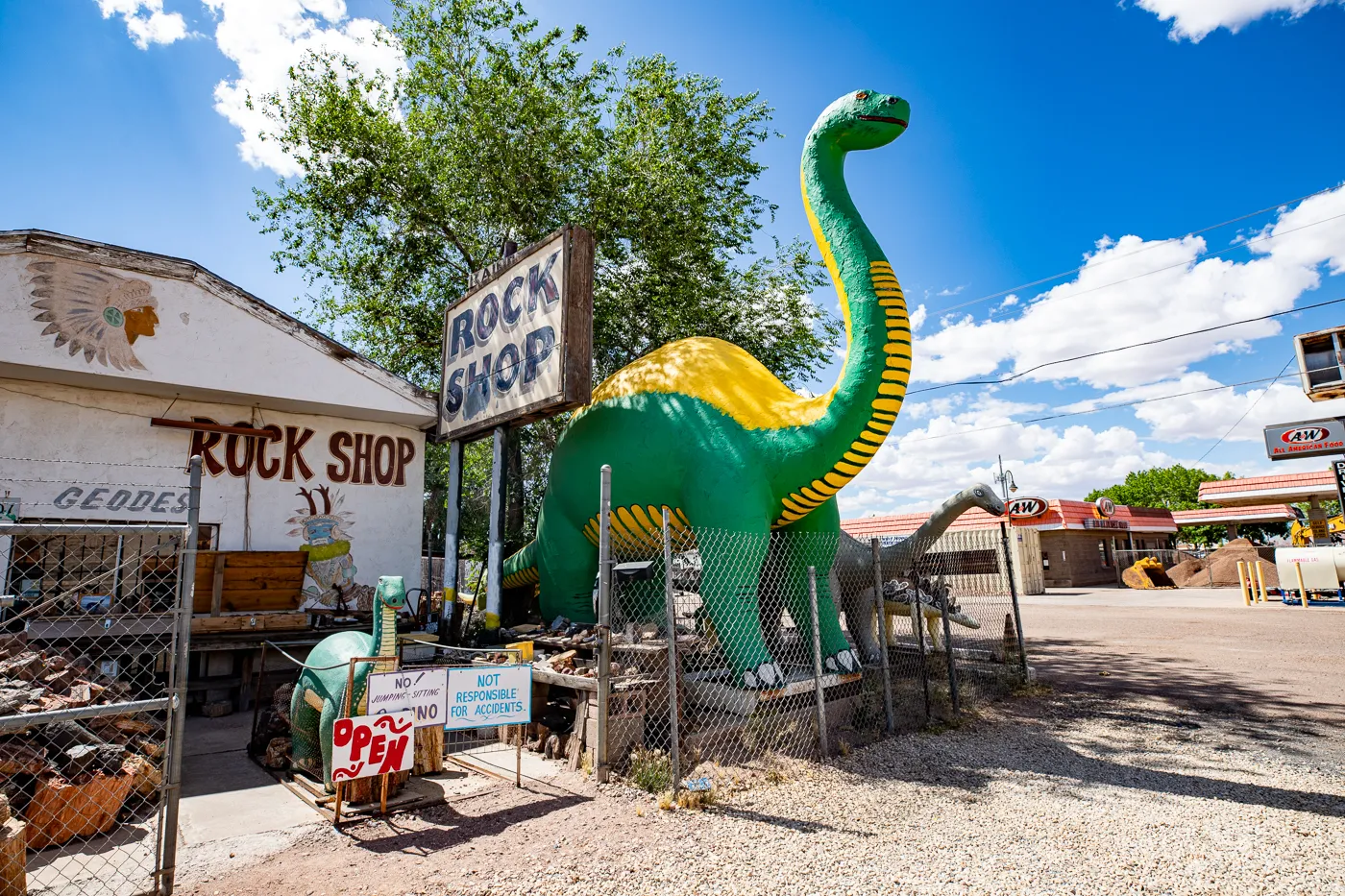 Rainbow Rock Shop Dinosaurs in Holbrook, Arizona Route 66 Roadside Attraction