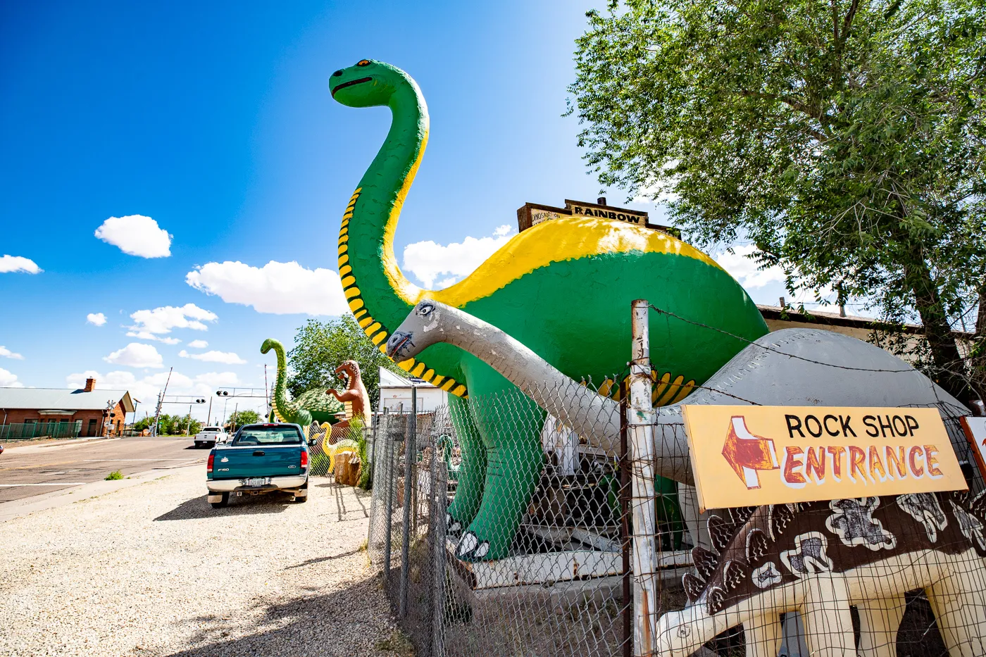 Rainbow Rock Shop Dinosaurs in Holbrook, Arizona Route 66 Roadside Attraction