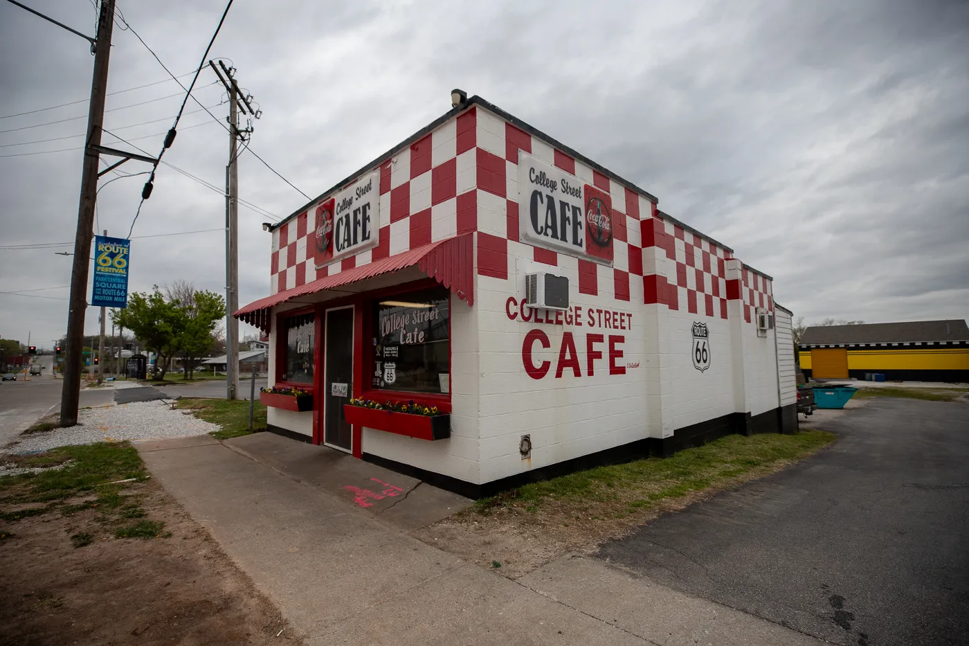 College Street Cafe in Springfield, Missouri Route 66 Restaurant