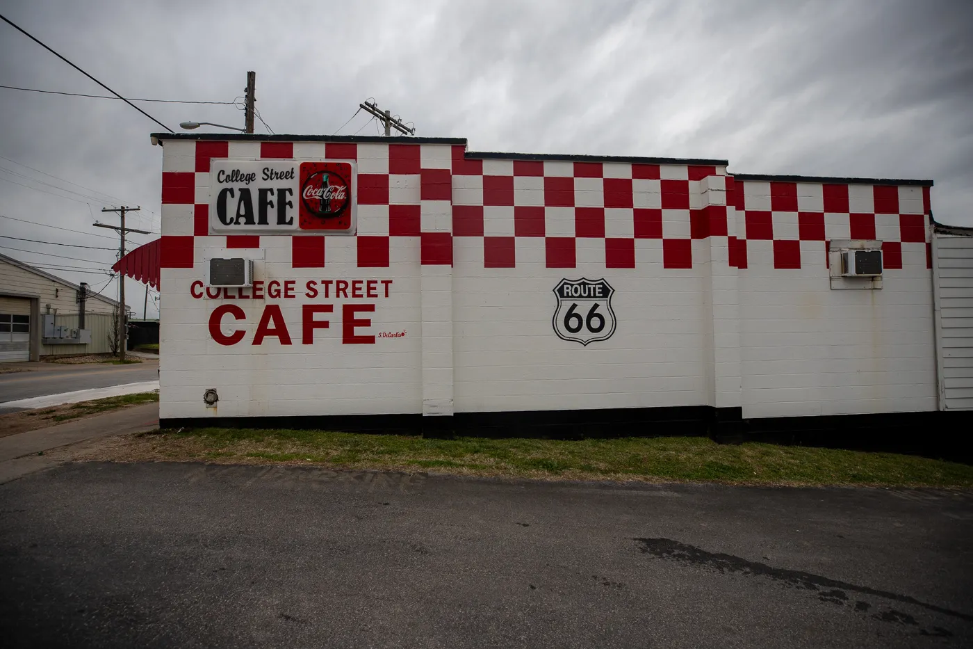 College Street Cafe in Springfield, Missouri Route 66 Restaurant