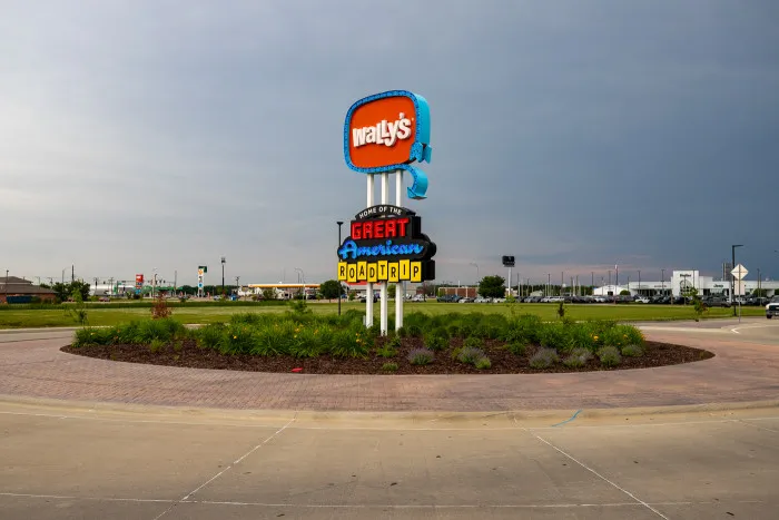 Neon sign at Wally's in Pontiac, Illinois - Home of the Great American Road Trip