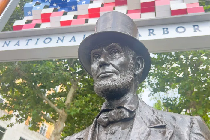 Abraham Lincoln Sculpture - American Way Visionary Sculptures in National Harbor, Maryland by Ivan Schwartz