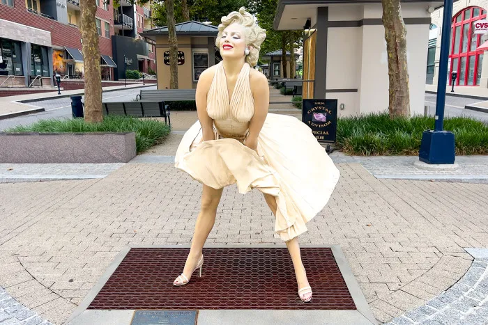 Forever Marilyn Sculpture in National Harbor, Maryland Roadside Attraction