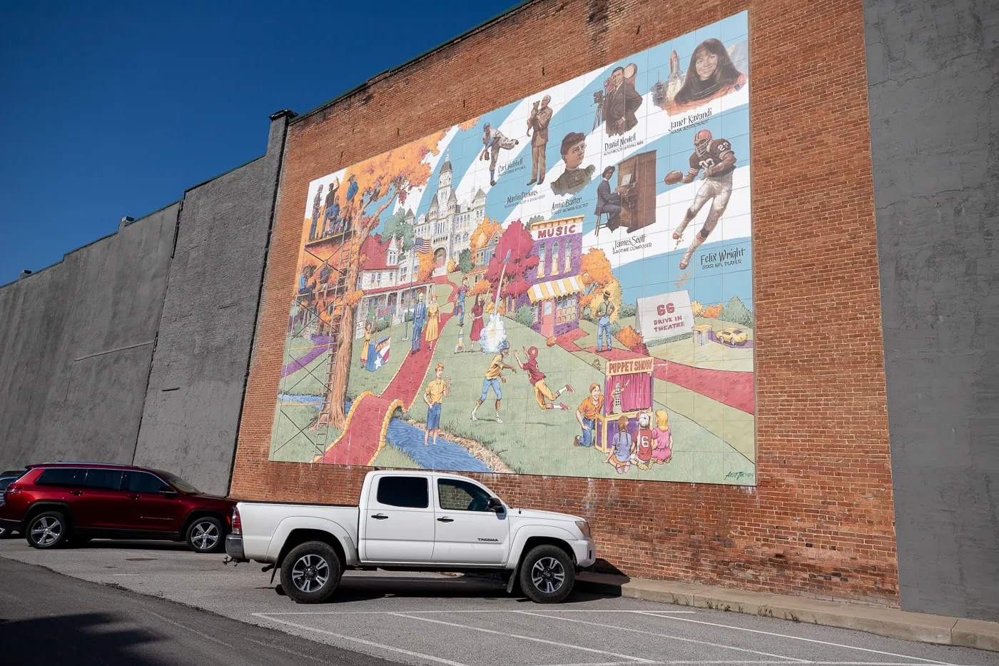Big Dreams Grow in Carthage Mural in Carthage, Missouri