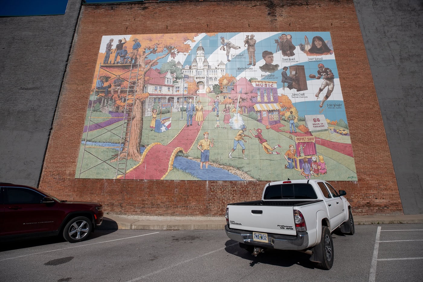 Big Dreams Grow in Carthage Mural in Carthage, Missouri