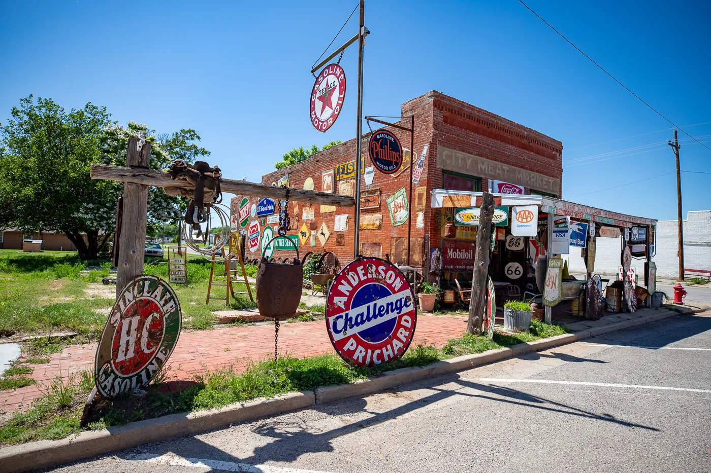 Sandhills Curiosity Shop in Erick, Oklahoma Route 66 Attraction